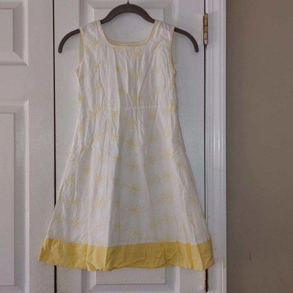 Strasburg  white with yellow embroidered design Easter spring dress  Sz 7